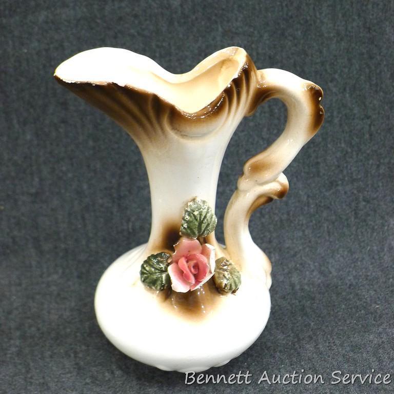 USA planter is also marked 410 and 2033, stands 4-1/2" high; Pair of cute little oil lamps 7" tall;