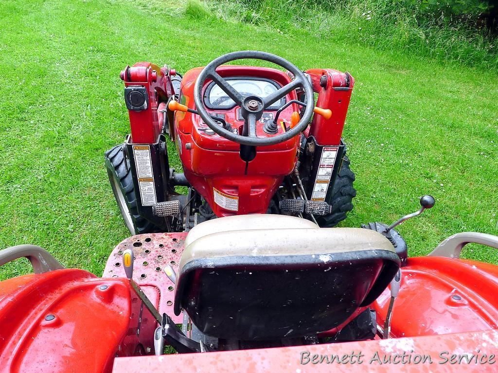 Watch the video. Case IH D40 four wheel drive tractor, ID# HBA017556