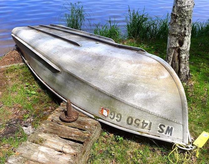 14' Sea Nymph boat is model R-14-A, comes with an extra anchor as pictured. Max load on tag reads