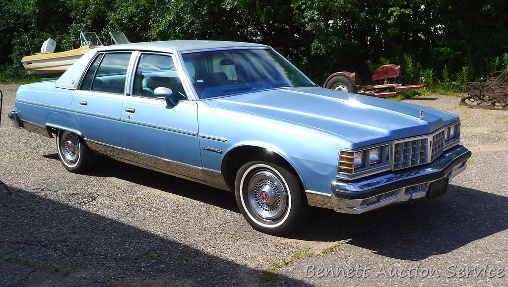 1977 Pontiac Bonneville.  Vin 2N69Y7P248549