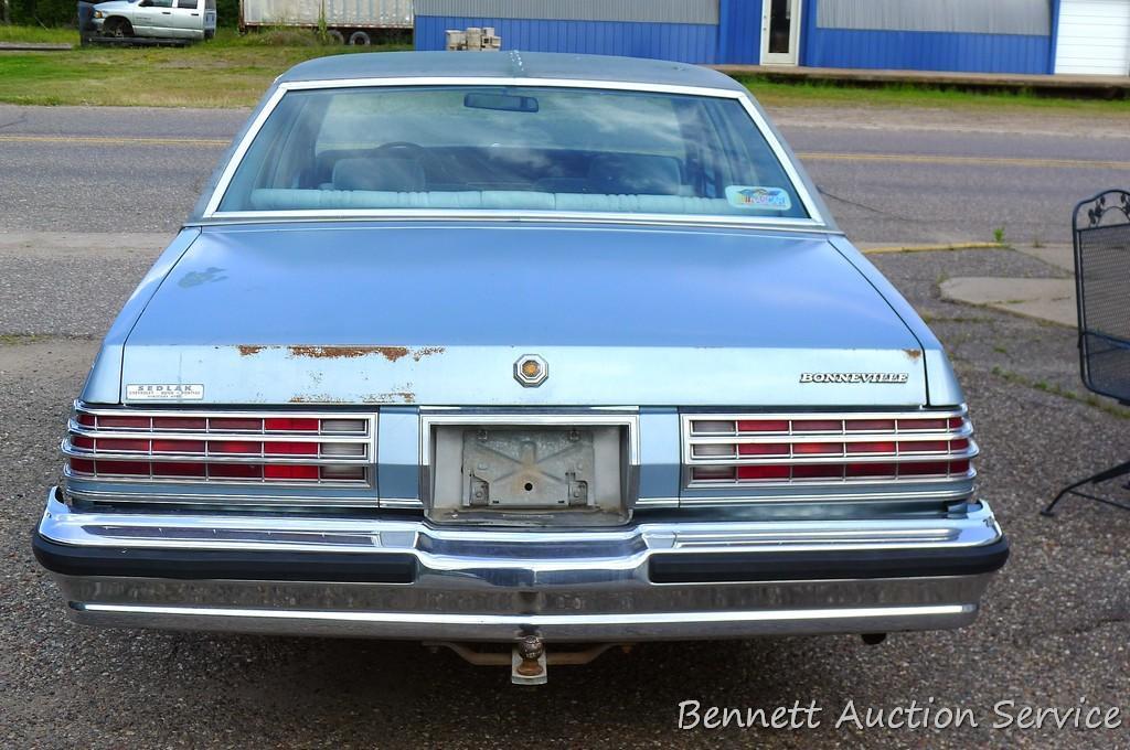 1977 Pontiac Bonneville.  Vin 2N69Y7P248549