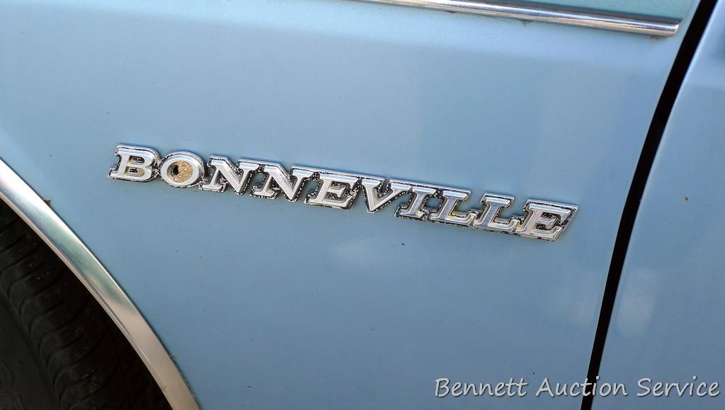 1977 Pontiac Bonneville.  Vin 2N69Y7P248549