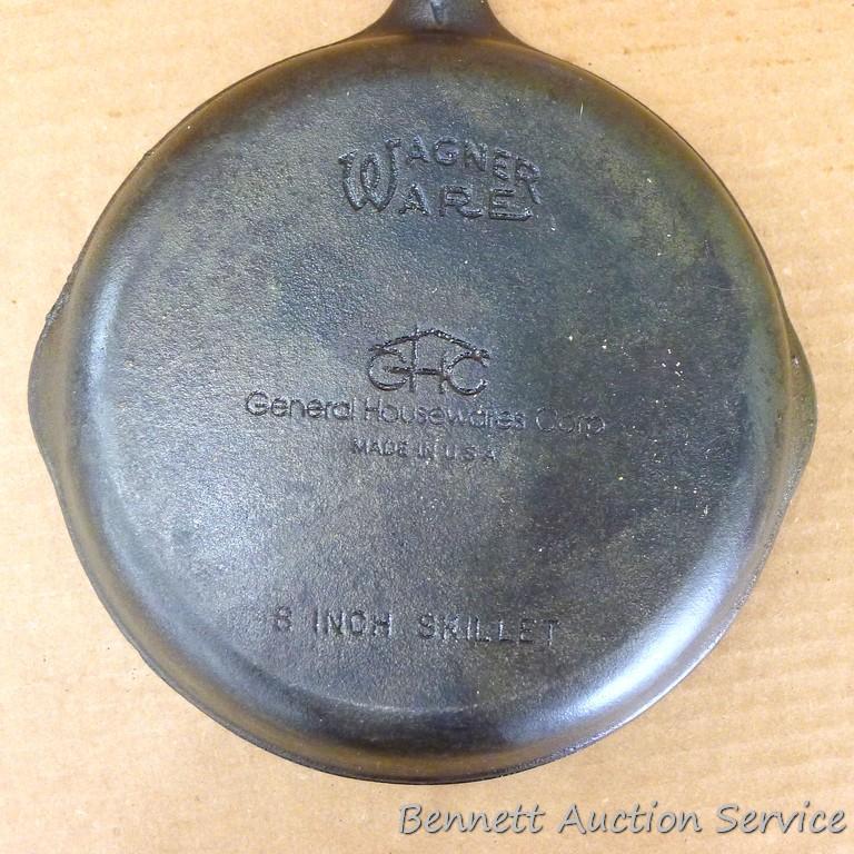 Cast iron Wagner Ware 8" skillet.