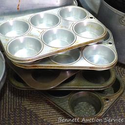 Roasters, strainer, muffin tins, pots, more. Box is 21" long.