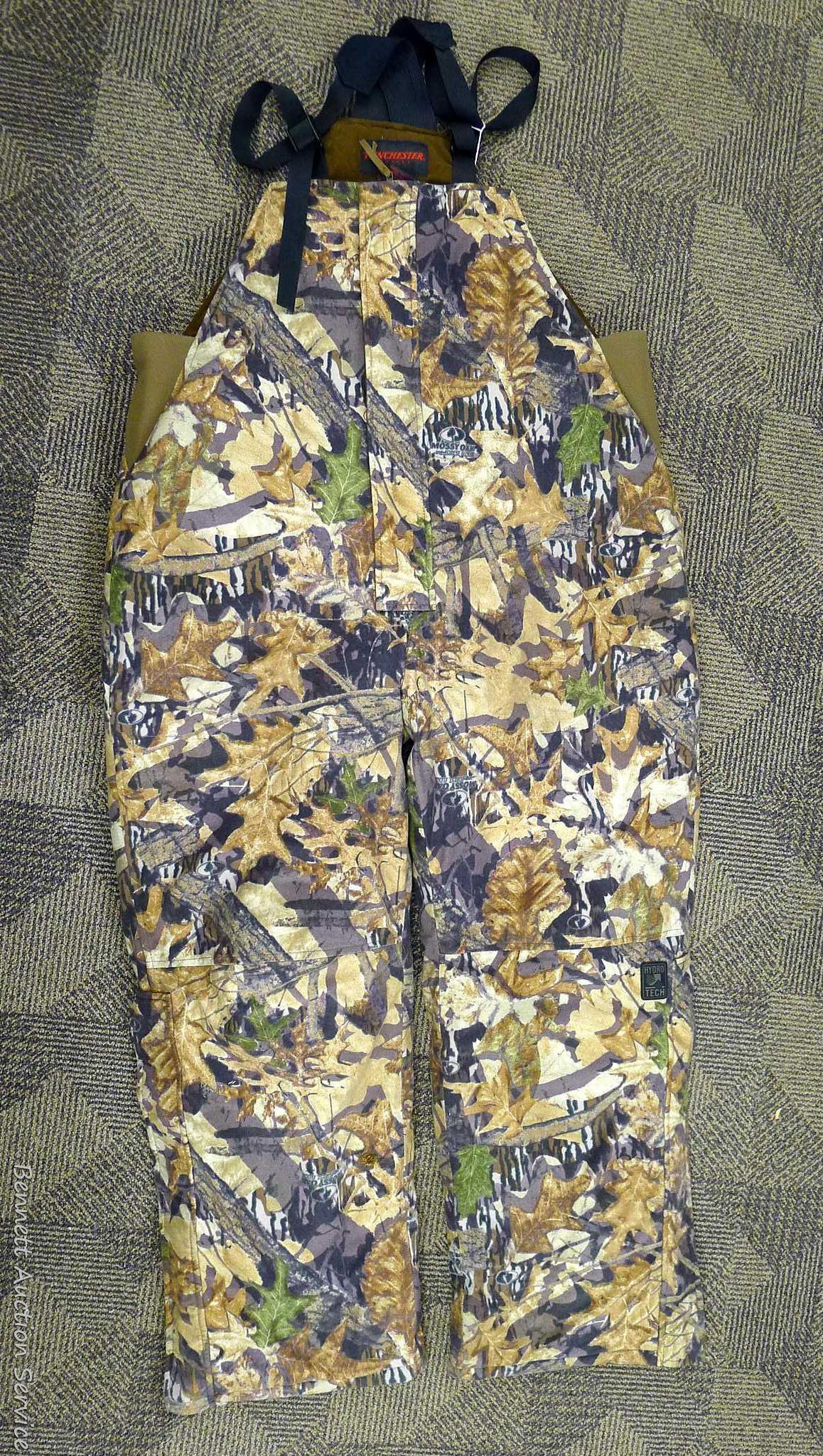 Nice pair of Winchester Apparel camouflage hunting bibs are size 2XL. Feel soft, in good condition.