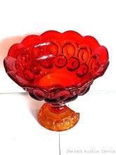 Vintage LE Smith Amberina glass Moon and Star pattern pedestal dish is about 8" wide and 6-3/4"