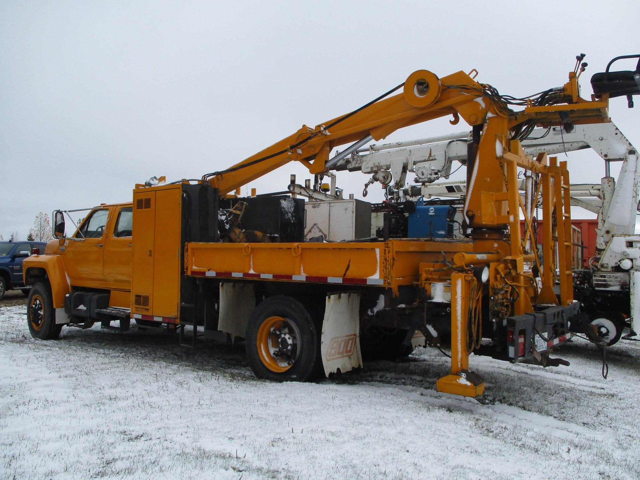 1991 FORD F800 S.A. BOOM TRUCK