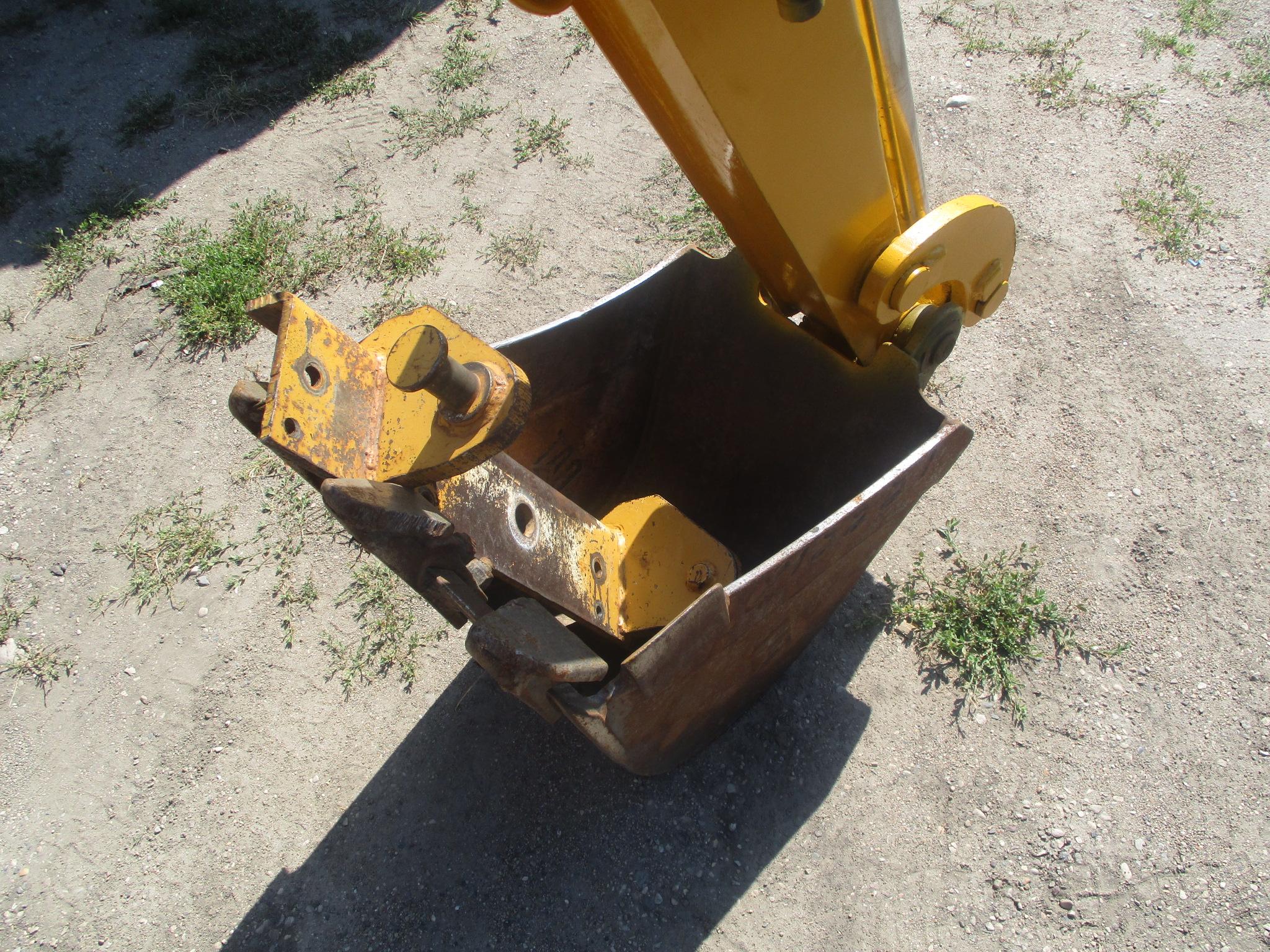 CAT BH 30 SKID LOADER BACKHOE