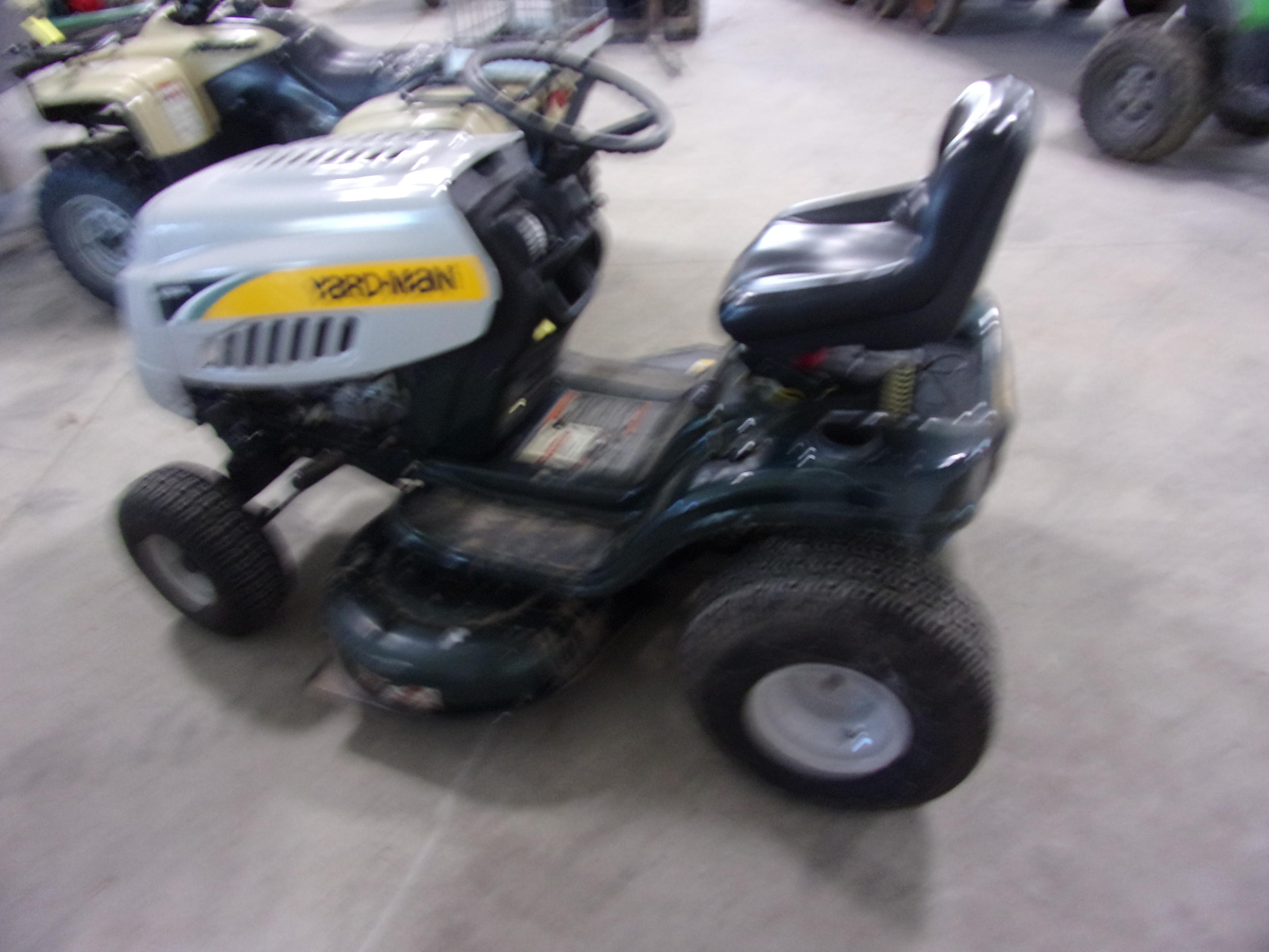 42” YARDMAN RIDING LAWNMOWER