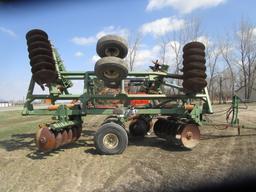 24' WISHEK 842NT TANDEM DISK, wing duals, new hyd. lift cylinders, 29" frt. blades, 26" rear