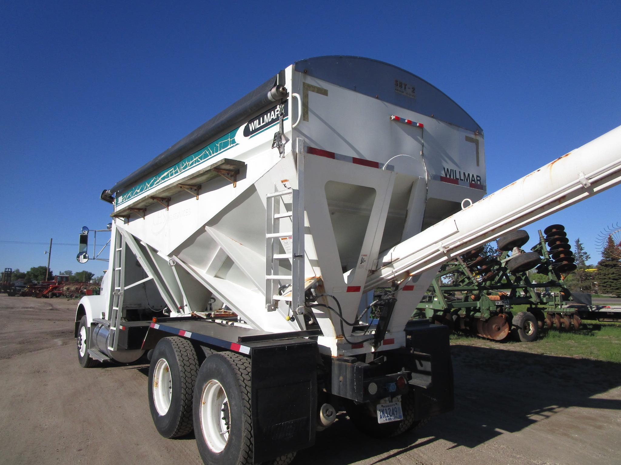 1988 KENWORTH TWIN SCREW TANDEM  w/ 16 TON WILMAR HYD. FERTILIZER TENDER, Cat, 3306, 10 spd