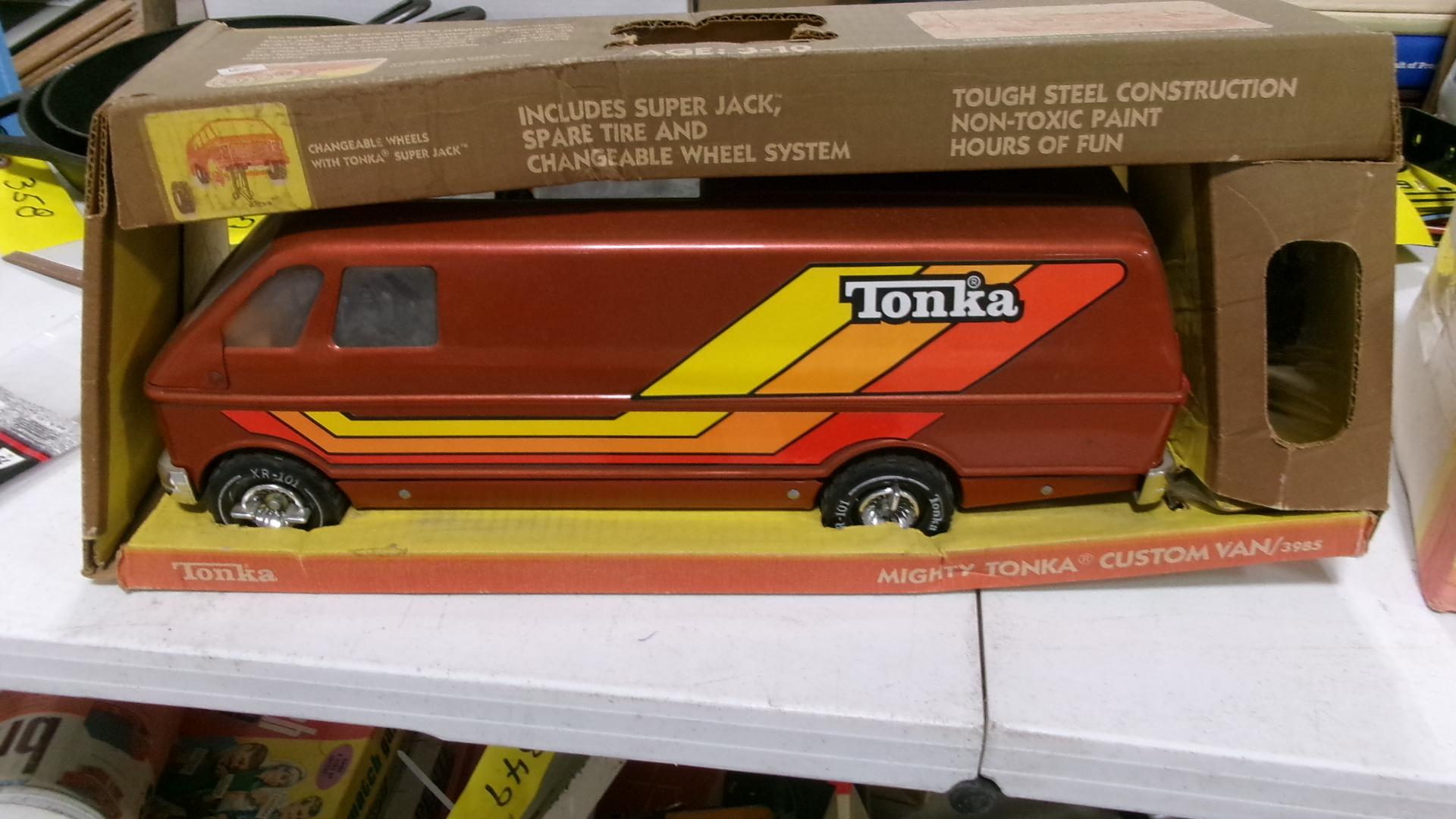 TONKA GRADER # 2510  & MIGHTY TONKA CUSTOM VAN