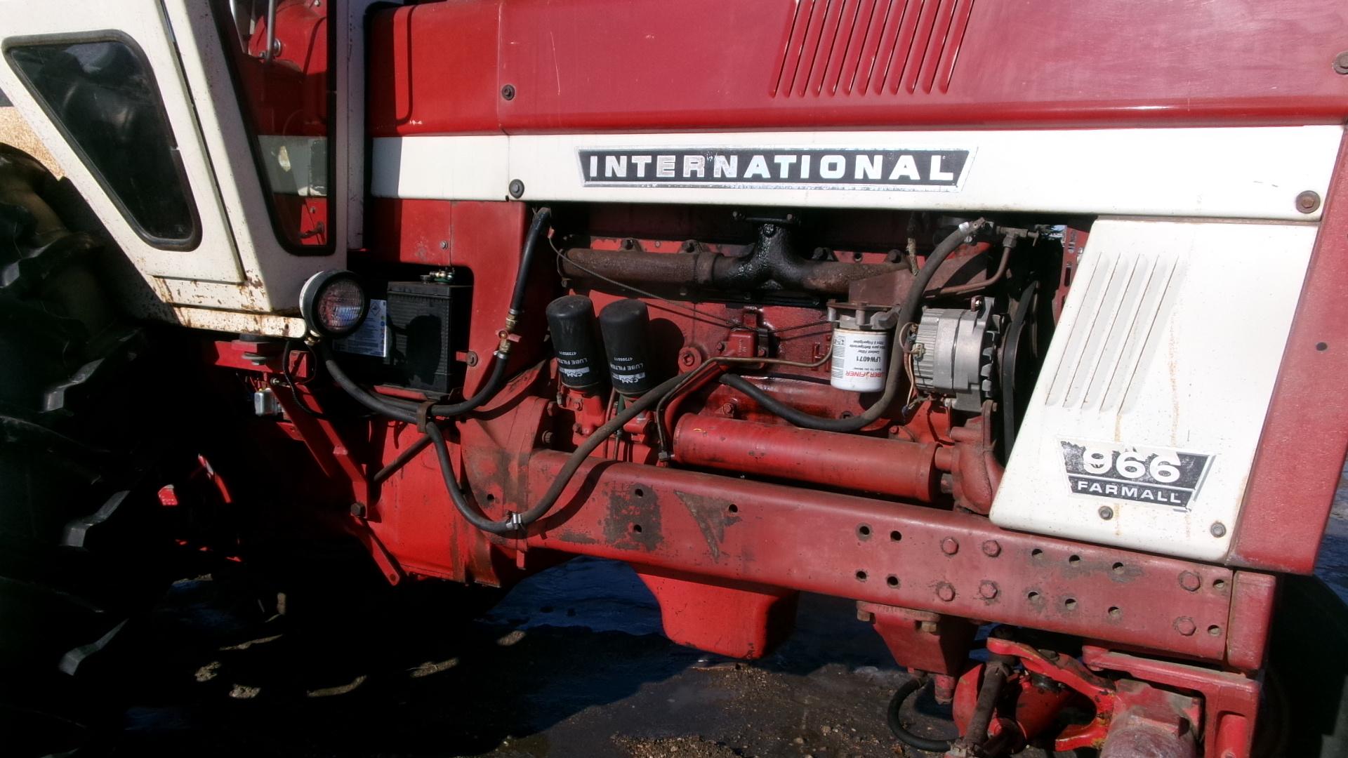 IHC 966, cab,  3 pt., 2 remotes, 2 shaft 540 / 1,000 pto,  block heater. TA OK, good paint,  +