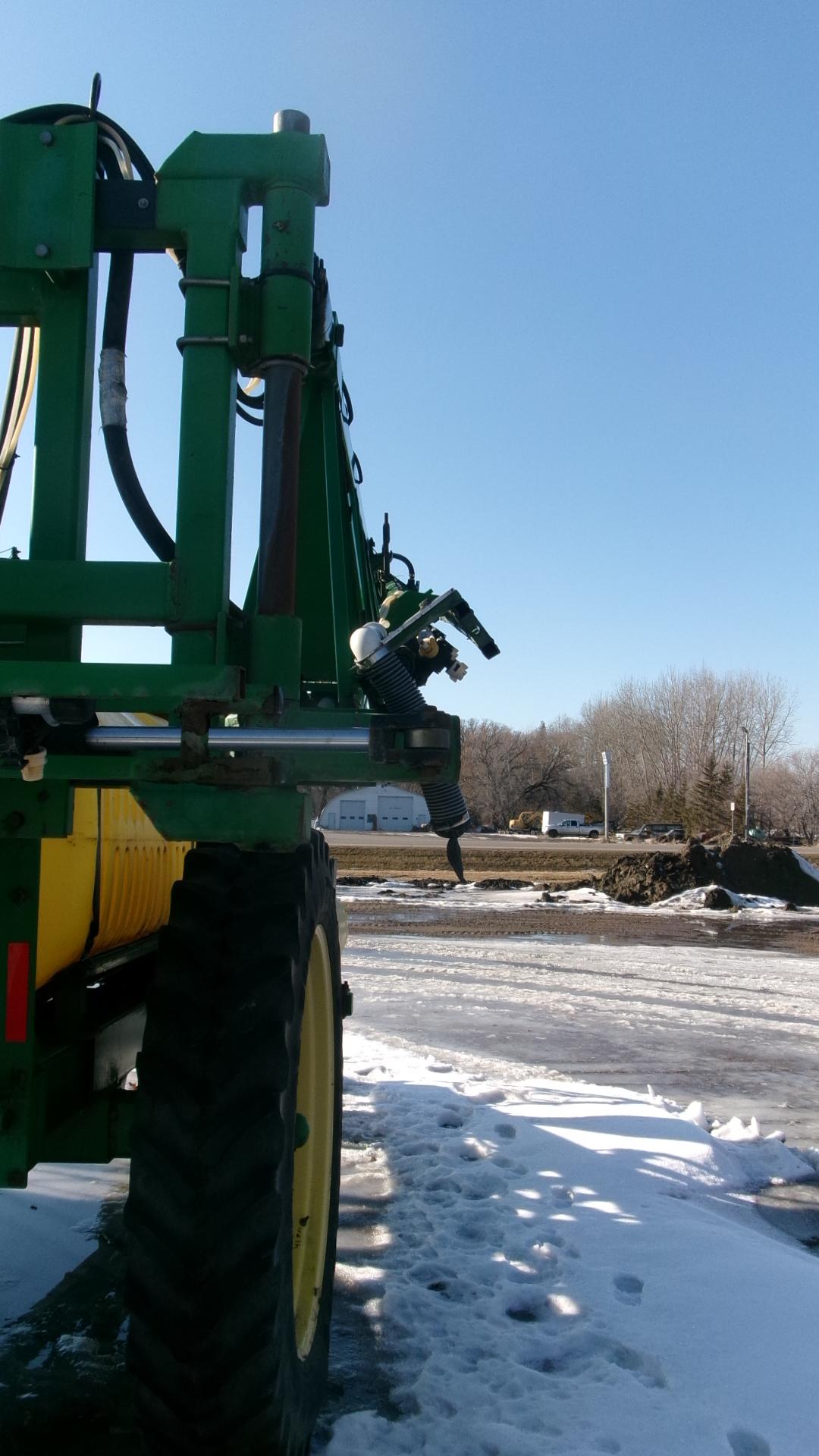 90' SUMMERS ULTIMATE PULL TYPE SPRAYER,  hyd. Pump, 1000 gallon, 200 gallon wash tank, mixing cone,+