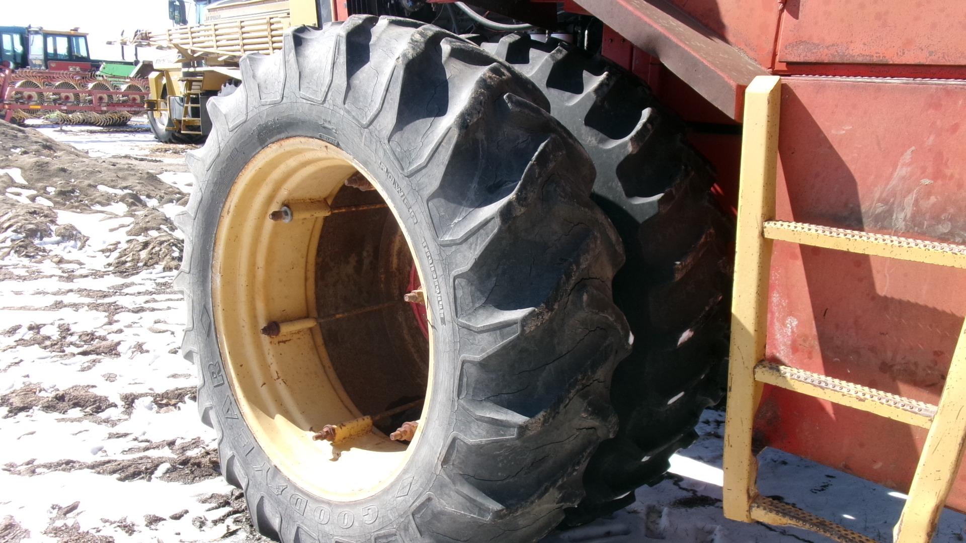 1982 VERSATILE 835 4WD, 4 remotes, 18.4 x 38" banddualed, shows 2055 hrs.,  ph. Gary @ 686-6855