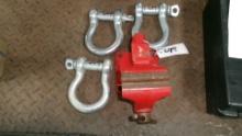 3- NEW SHACKLES & SMALL VISE