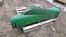 2-FLAT TOP JOHN DEERE 20 SERIES FLAT TOP FENDERS