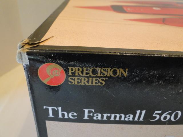 Farmall 560 W/ 2-MH Corn Picker, Die Cast, Ertl, SpecCast Precision Series, 1/16, Never Out of Box