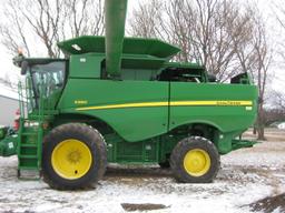 2012 JD S660 Combine