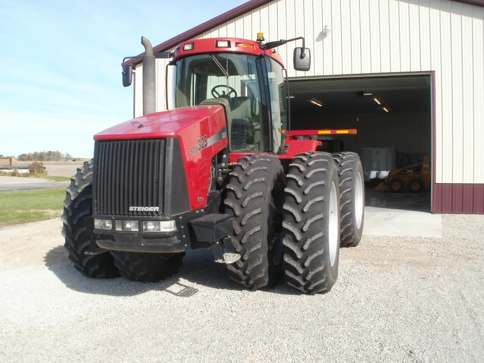 C/IH STX 325 Four Wheel Drive Tractor, JAF289820;