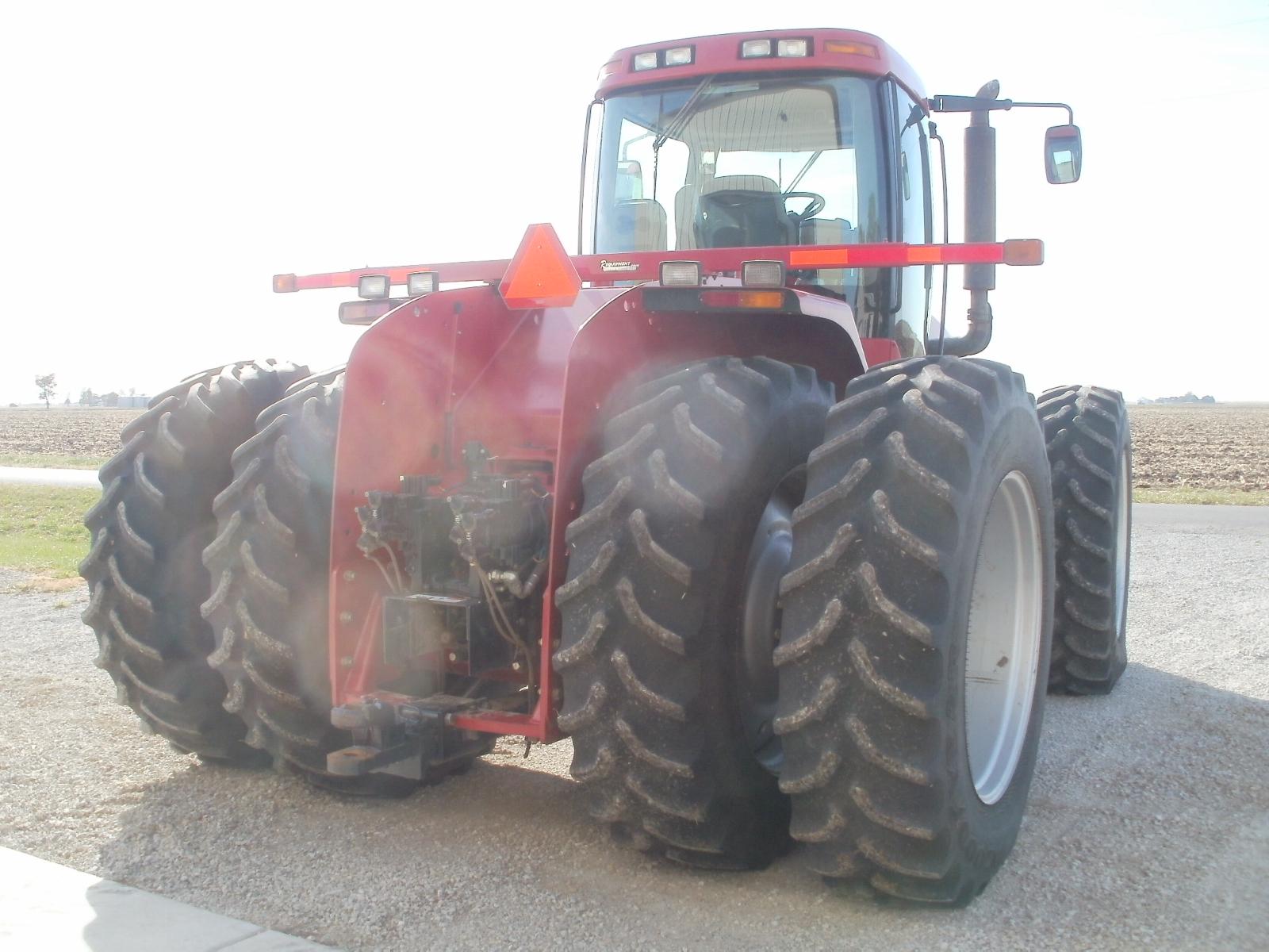 C/IH STX 325 Four Wheel Drive Tractor, JAF289820;