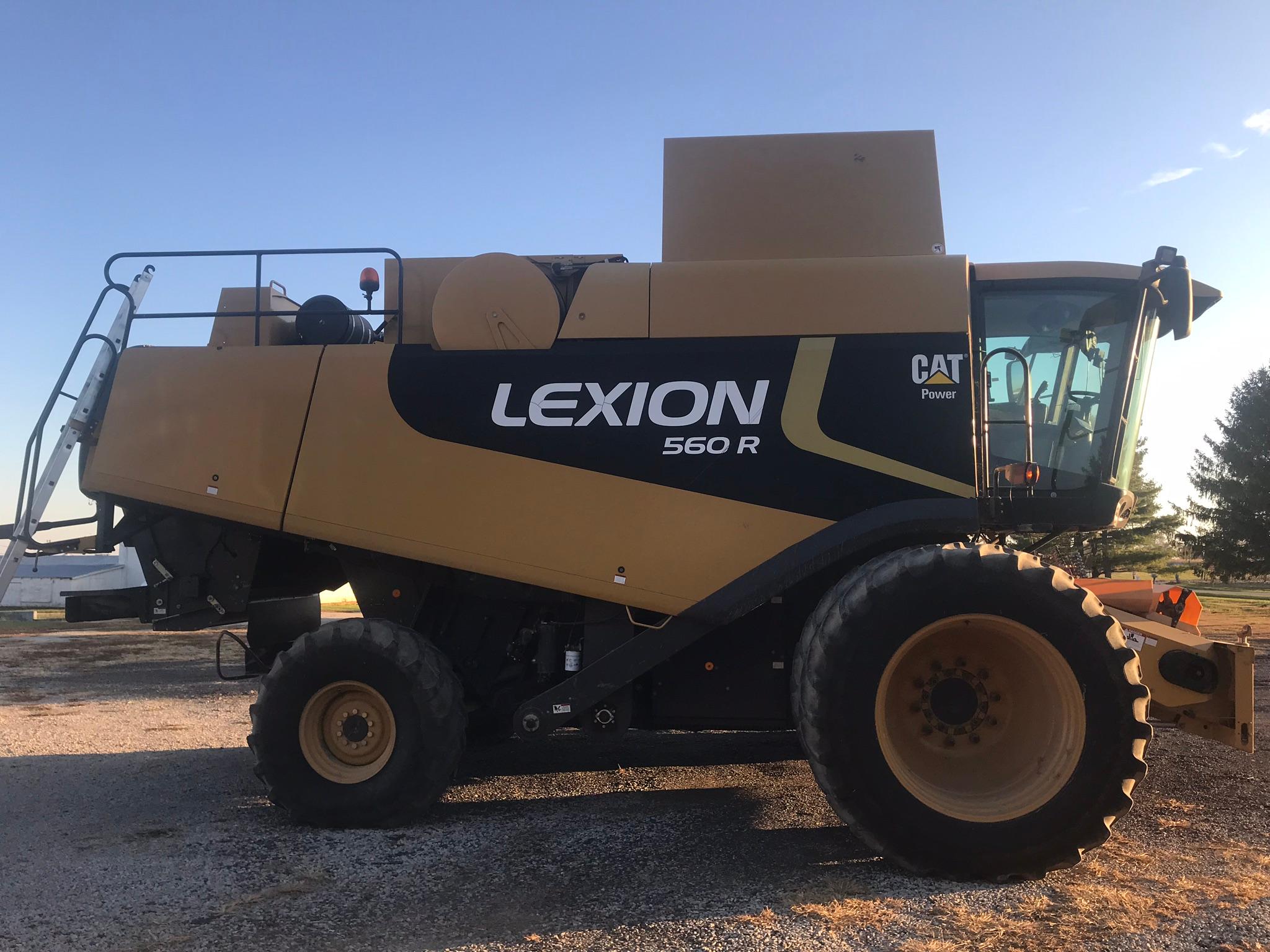 Cat Lexion 560R Combine