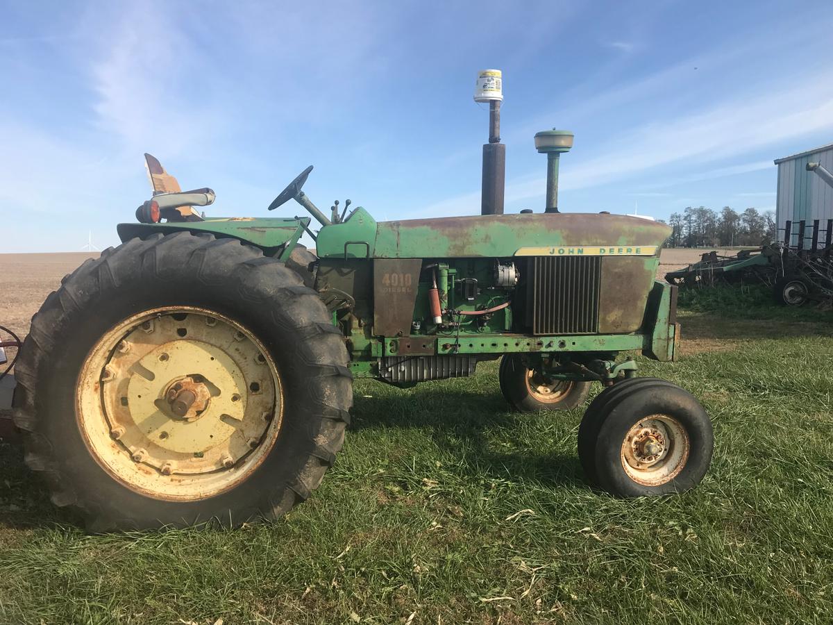 JD 4010 Tractor