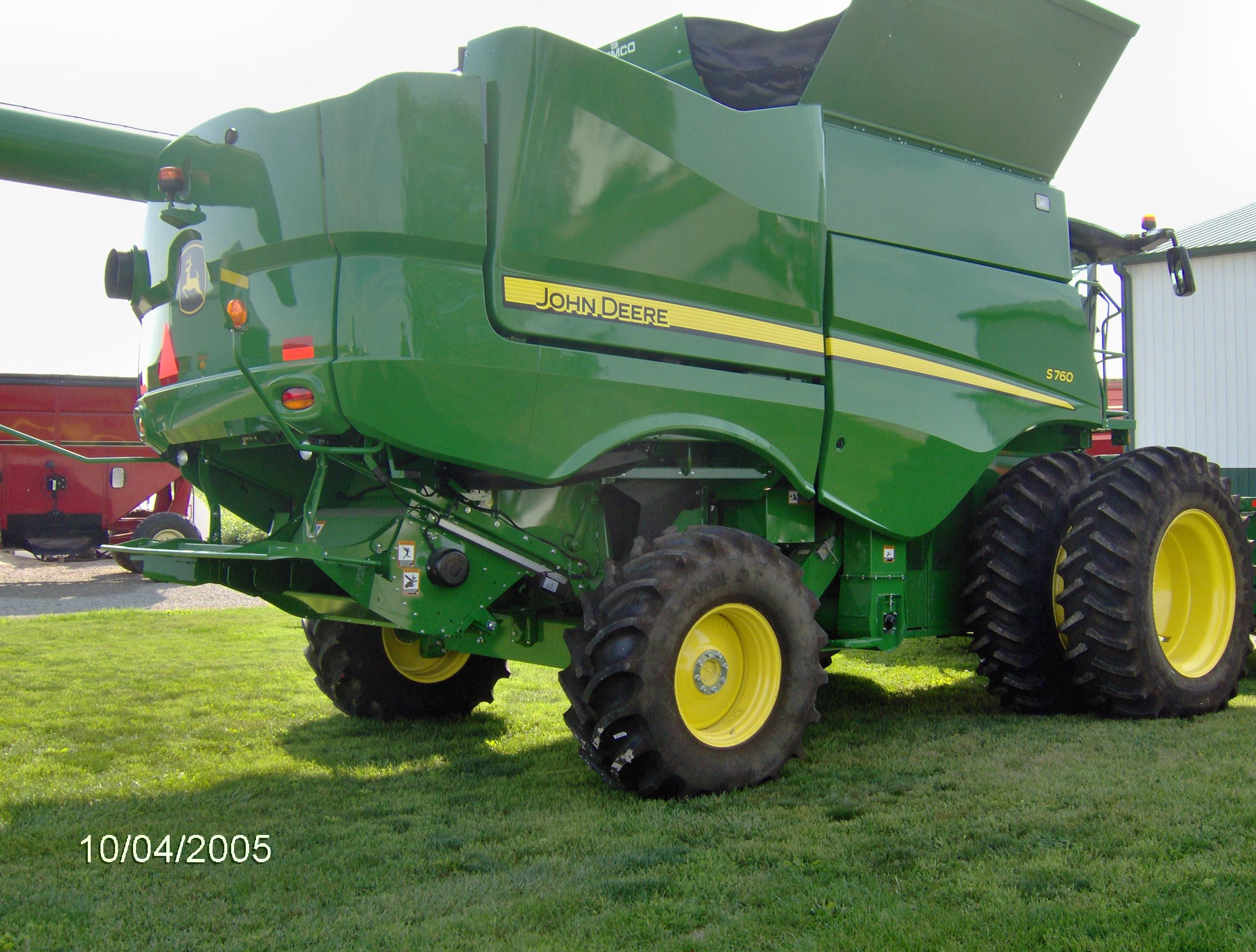 2019 JD S760 Combine