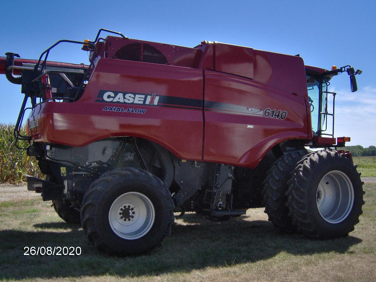 Case/IH 6140 Combine