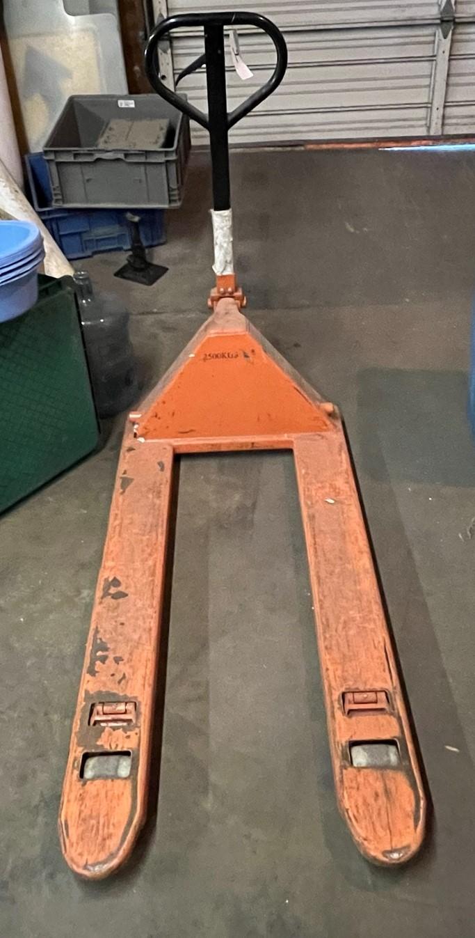 Pallet Fork (Orange)