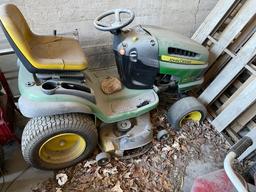 JD Riding Lawnmower