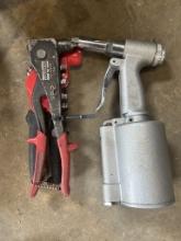 Rivet Guns-1 Pneumatic & 2 Manual