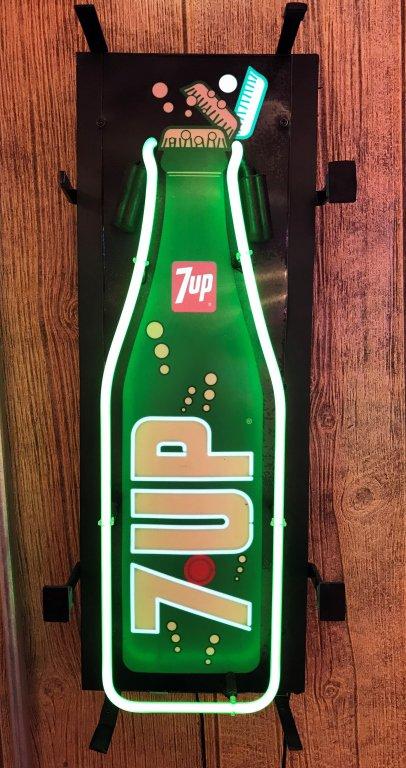7up animated neon