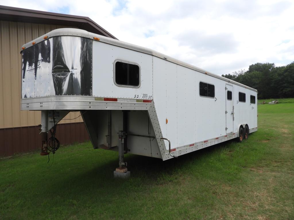 ’01 Exiss 34’ SS/600ST aluminum GN tandem axle