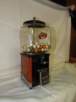 Topper Deluxe 1 cent coin-op gumball machine