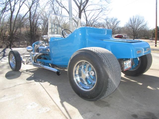 1929 T bucket (titled 2002)