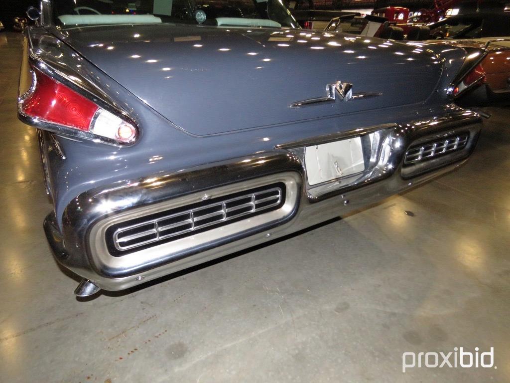 1957 Mercury 2-door hardtop