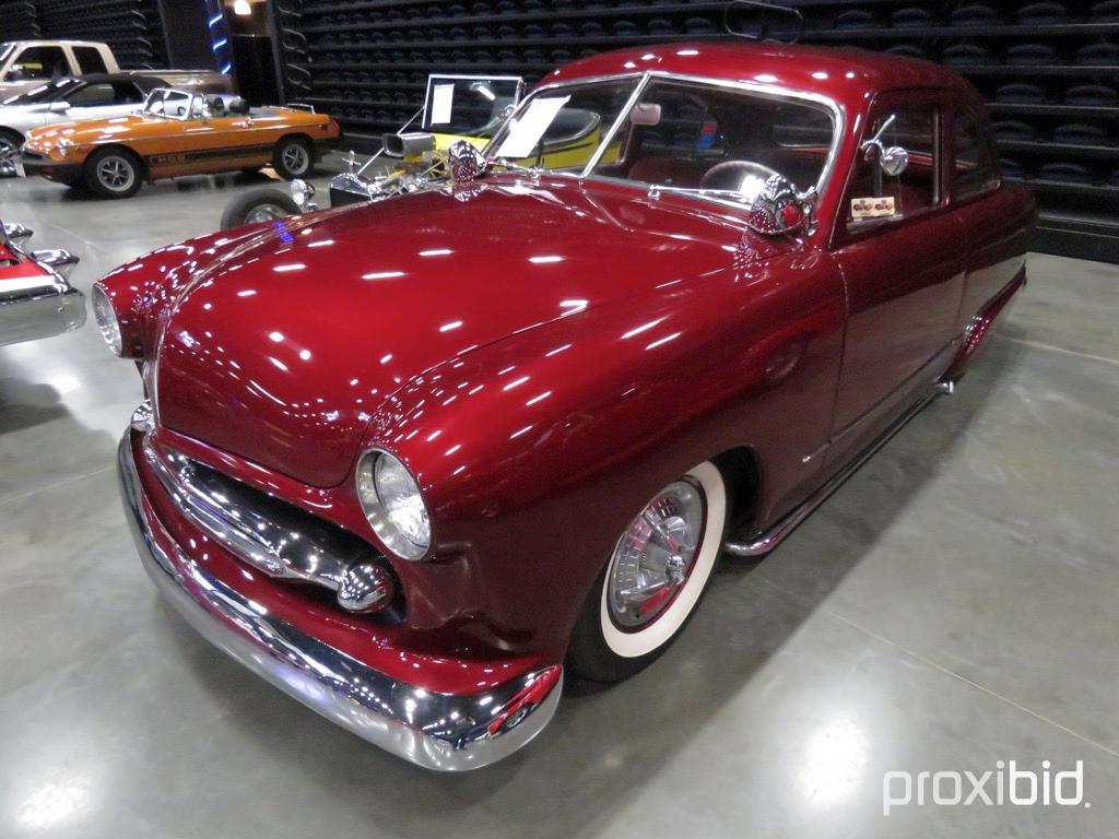 1950 Ford Deluxe 2-door