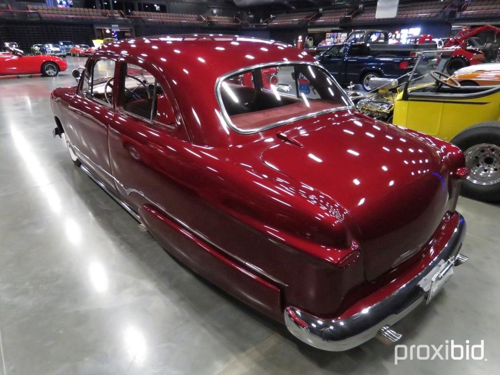 1950 Ford Deluxe 2-door