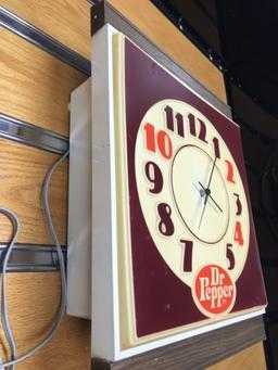 Dr. Pepper light up clock