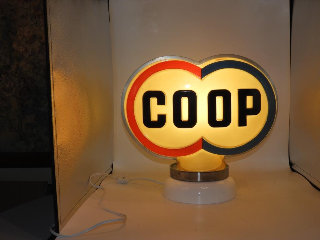 Co-op double circle shaped plastic