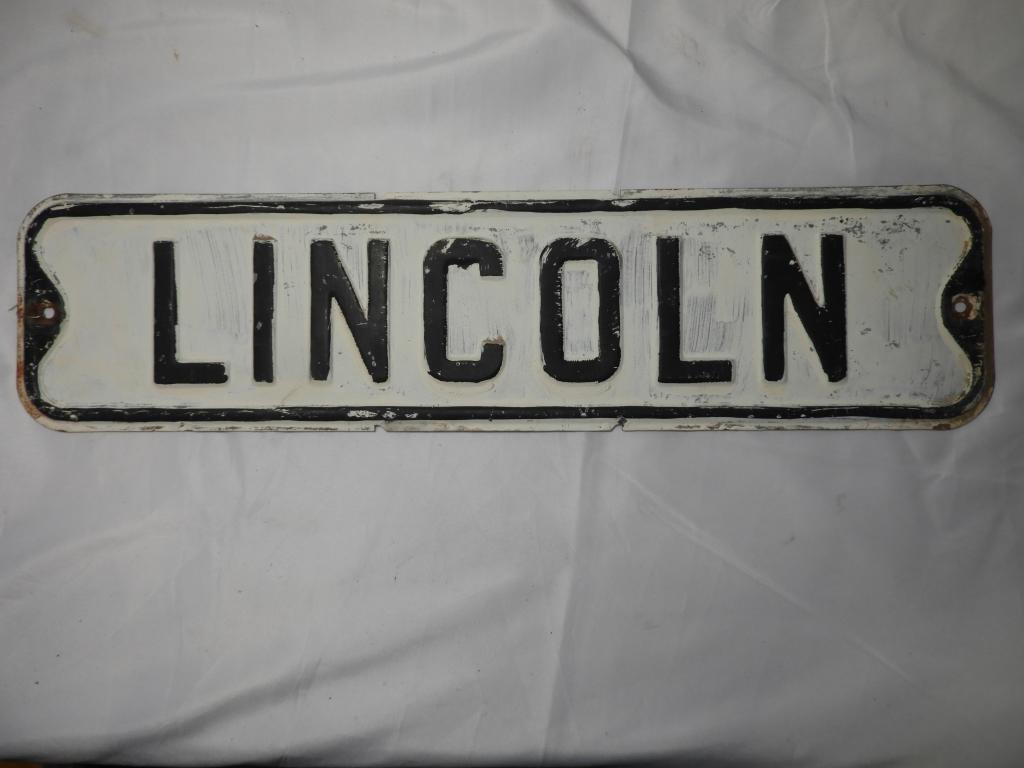 Stamped steel street sign "Lincoln" 24"x6"