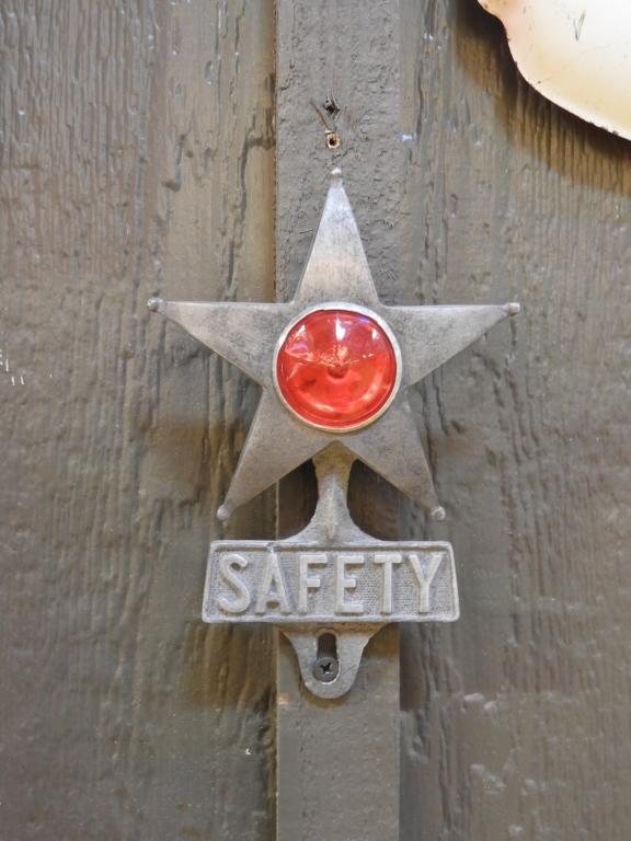 Safety license plate topper w/ star