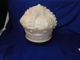 Single piece White Crown globe