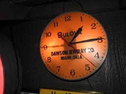 Bulova Dawson Jewelry Co. Miami, OK light up clock