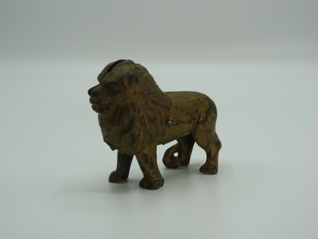 Cast iron lion bank, 5"Wx3 1/2"T