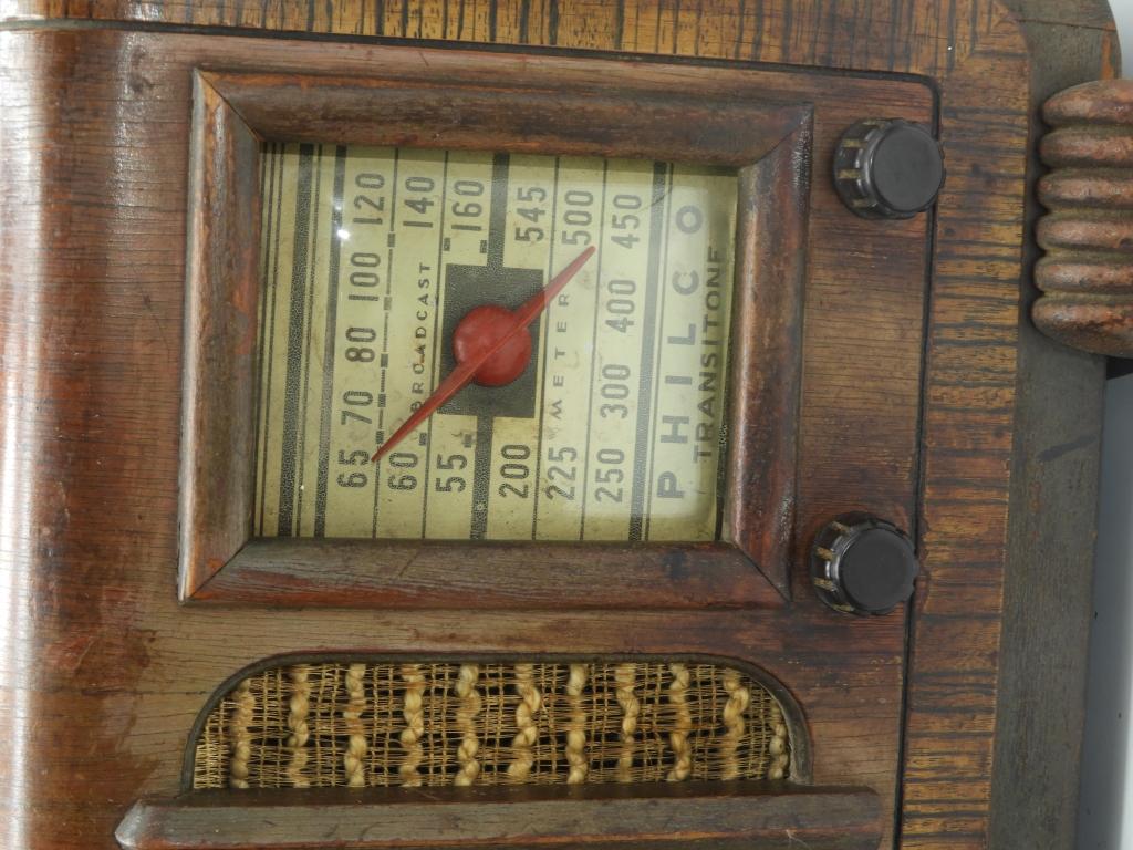 Philco Transitone wood case radio, 13"x10"