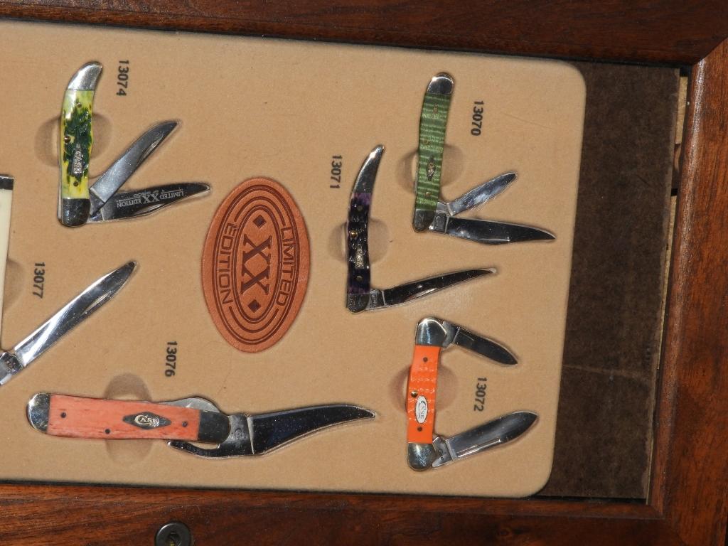 Case Collector knife set w/ 8 Case knives