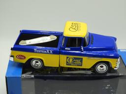 Case Limited Edition die cast pickup w/ M-O-P knif