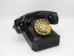 Vintage Stromberg Carlson rotary phone